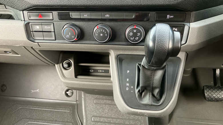 Volkswagen Crafter Cr35 Lwb Diesel 2.0 TDI 140PS Trendline High Roof Van Auto